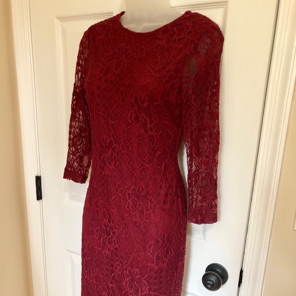 Jessica Simpson red lace midi sheath dress - Picture 4 of 8